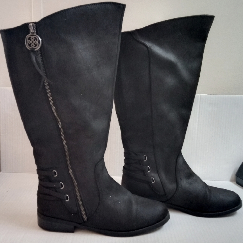 Daisy Fuentes Side Zip Lace up Heel Tassell Suede Boots Women's Size 7.5